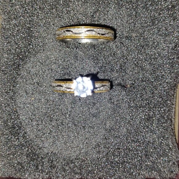 ENGAGEMENT RING SET - Picture 2 of 2
